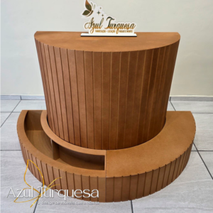 mesa temática oval ripada com floreira
