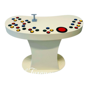 Mesa divertidamente com aplique